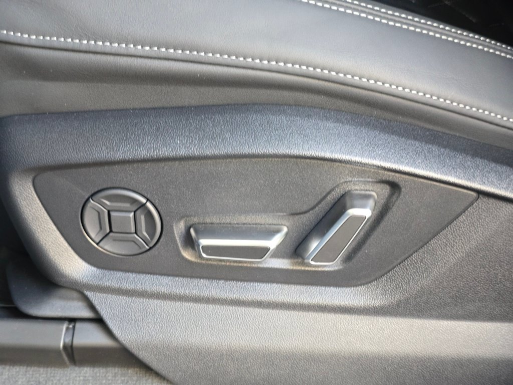 New 2026 Audi SQ8 Premium Plus AWD/4WD image 35