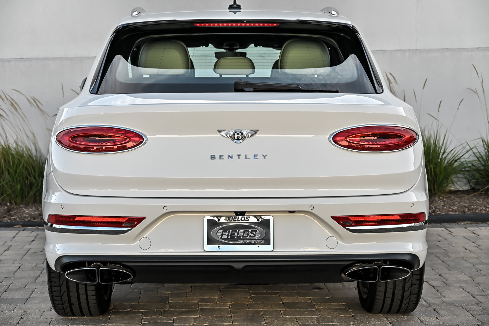 Certified 2023 Bentley Bentayga AWD/4WD image 12