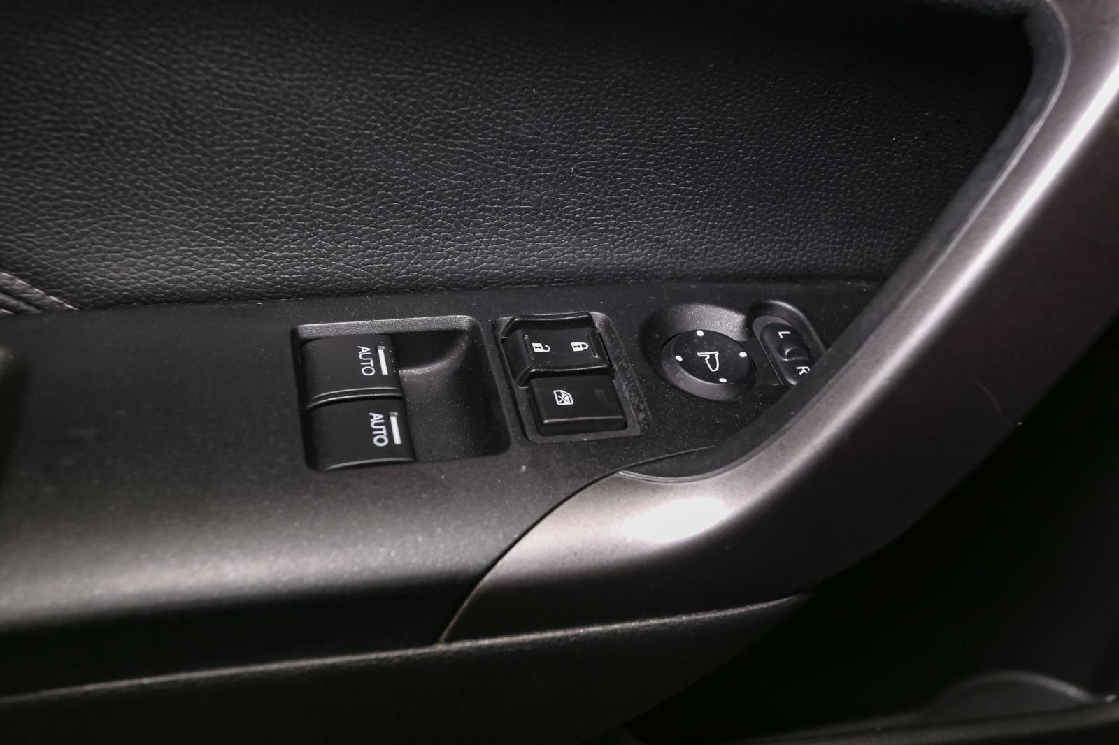 Used 2016 Honda Accord EX image 40