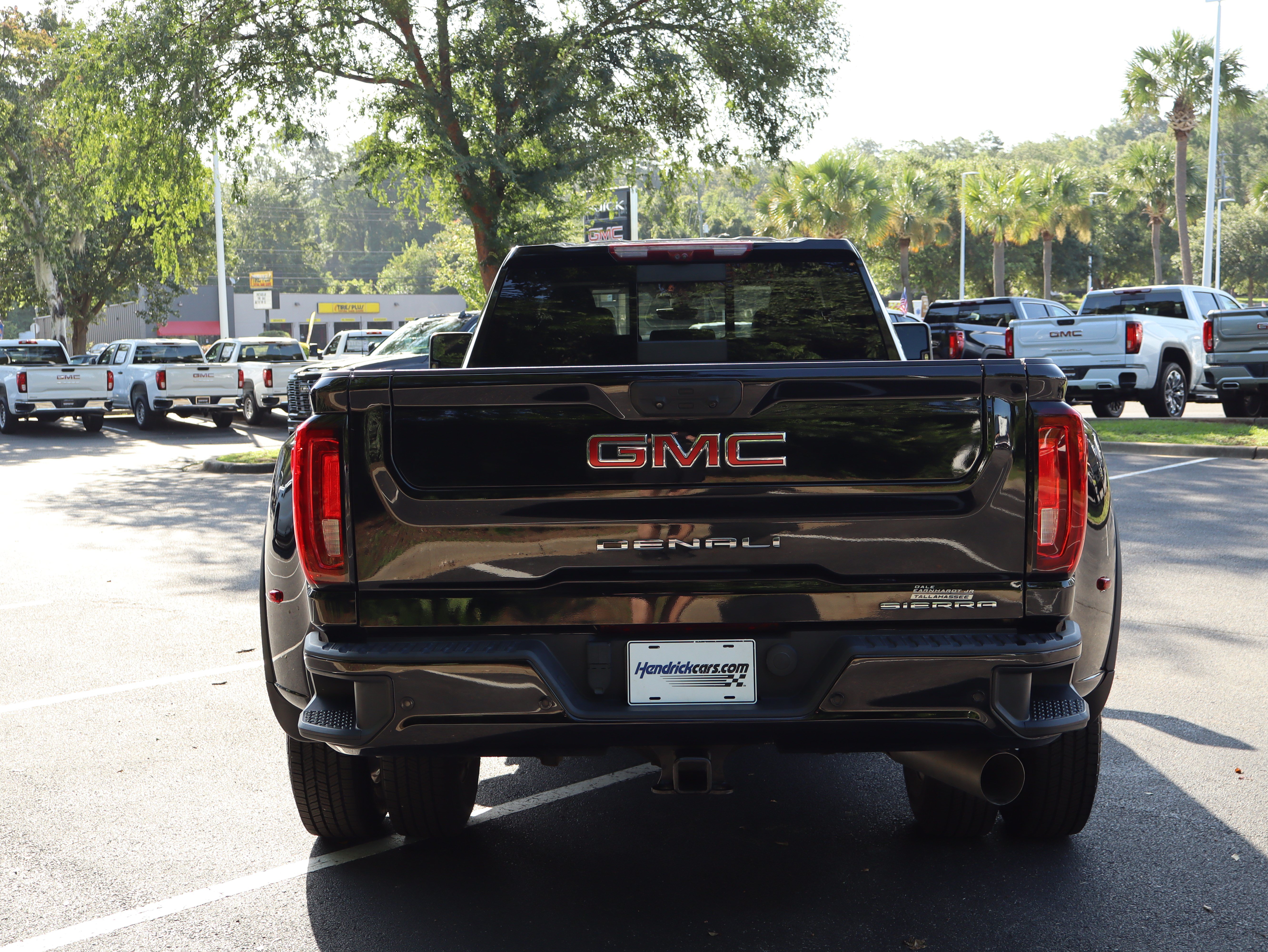 Used 2023 GMC Sierra 3500 Denali w/ Denali Ultimate Package AWD/4WD image 16