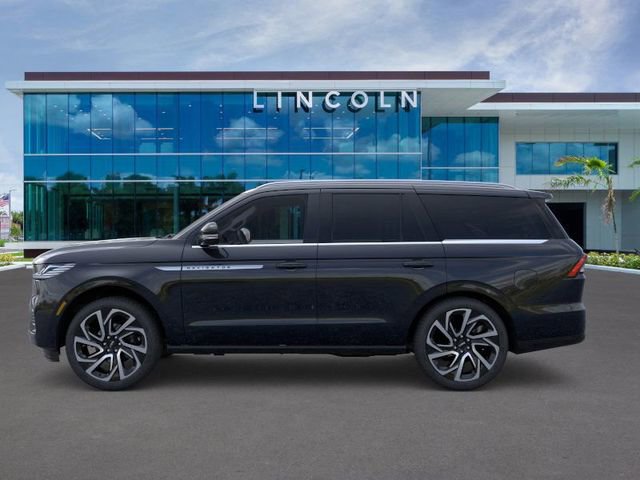 New 2026 Lincoln Navigator Reserve image 3