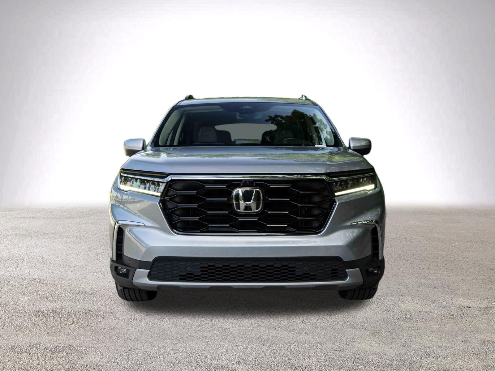 Used 2024 Honda Pilot Elite image 3