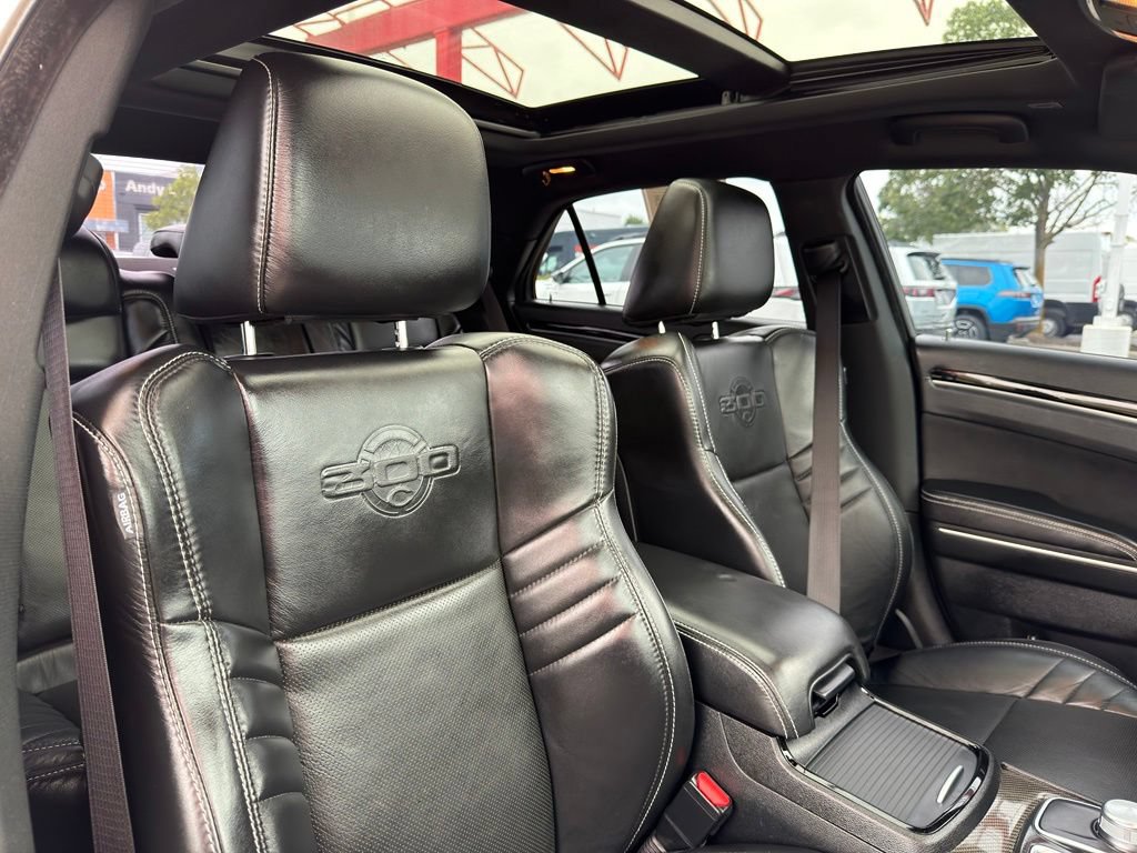 Used 2023 Chrysler 300 C RWD image 39