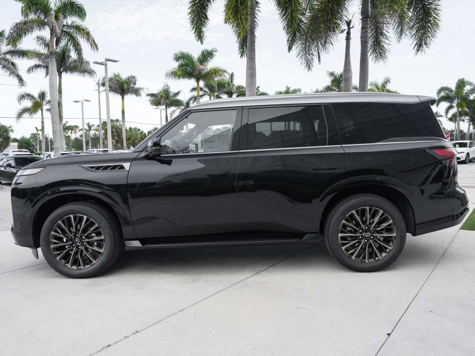 New 2027 INFINITI QX80 Autograph AWD/4WD image 21