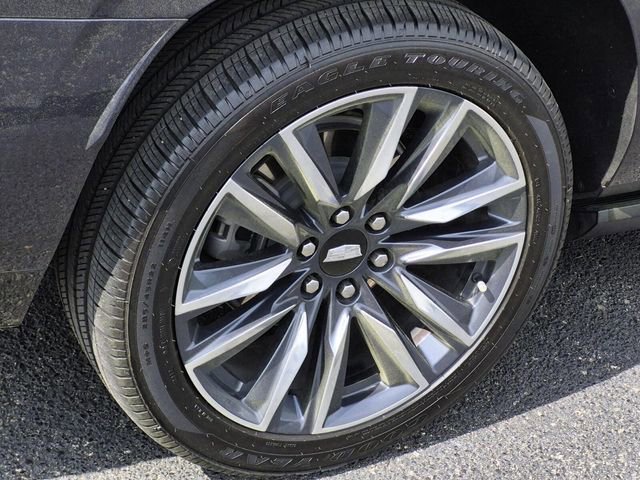 Used 2023 Cadillac Escalade ESV Sport w/ Touring Package image 7