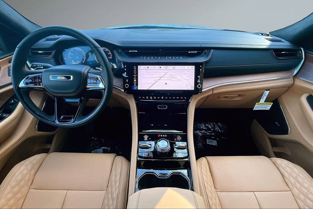 New 2027 Jeep Grand Cherokee Summit AWD/4WD image 6