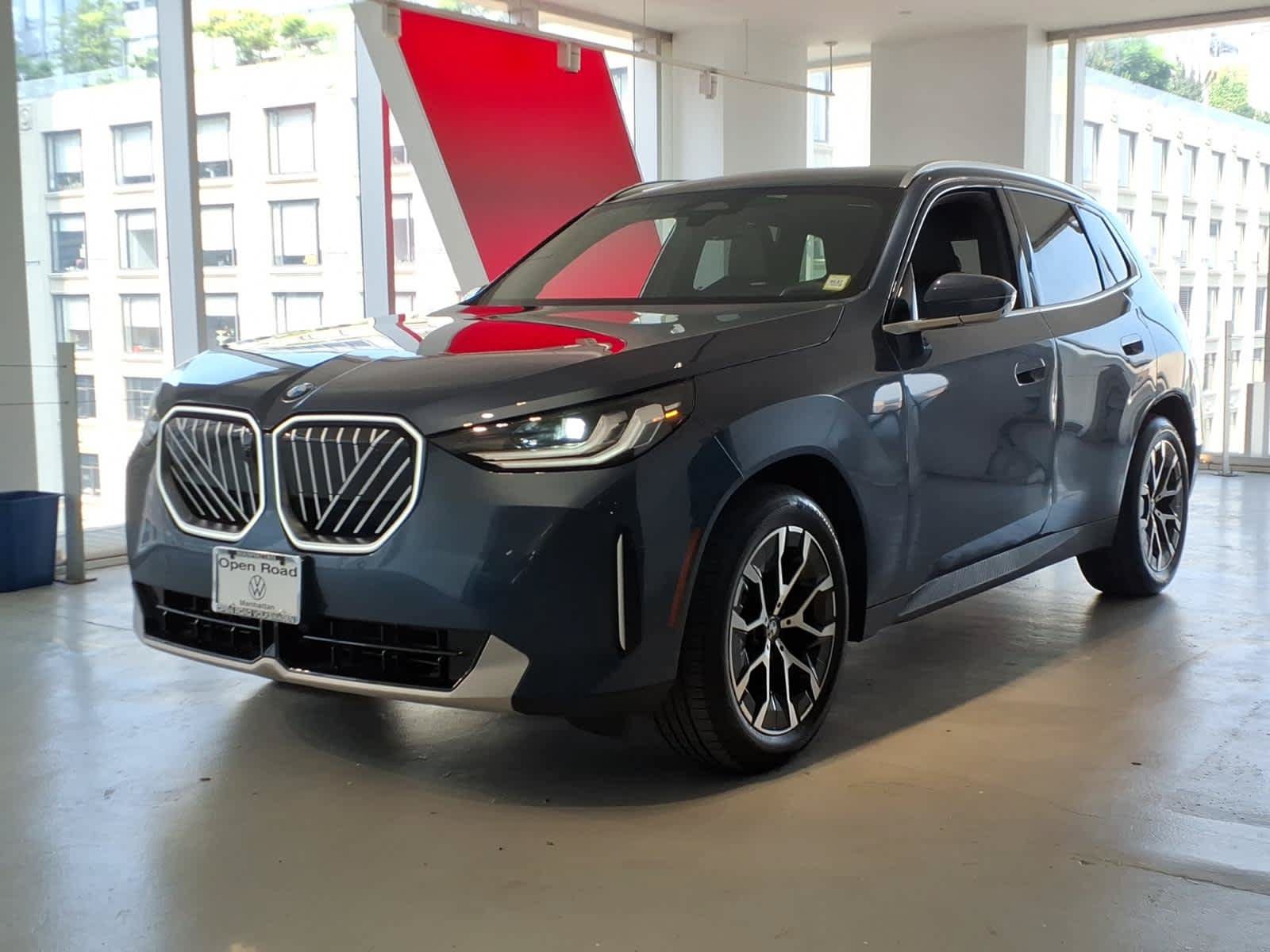 Used 2025 BMW X3 xDrive30i AWD/4WD image 1