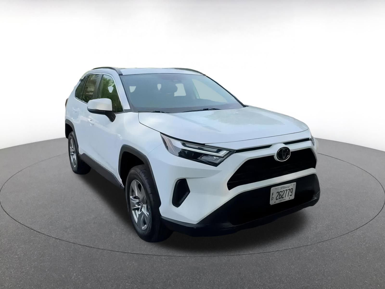 Used 2024 Toyota RAV4 XLE image 3