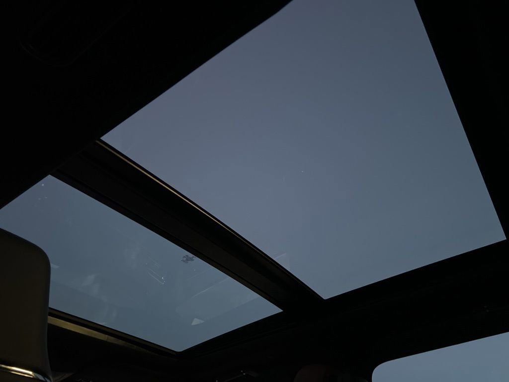 Certified 2022 Lincoln Navigator Reserve w/ Monochromatic Package image 32