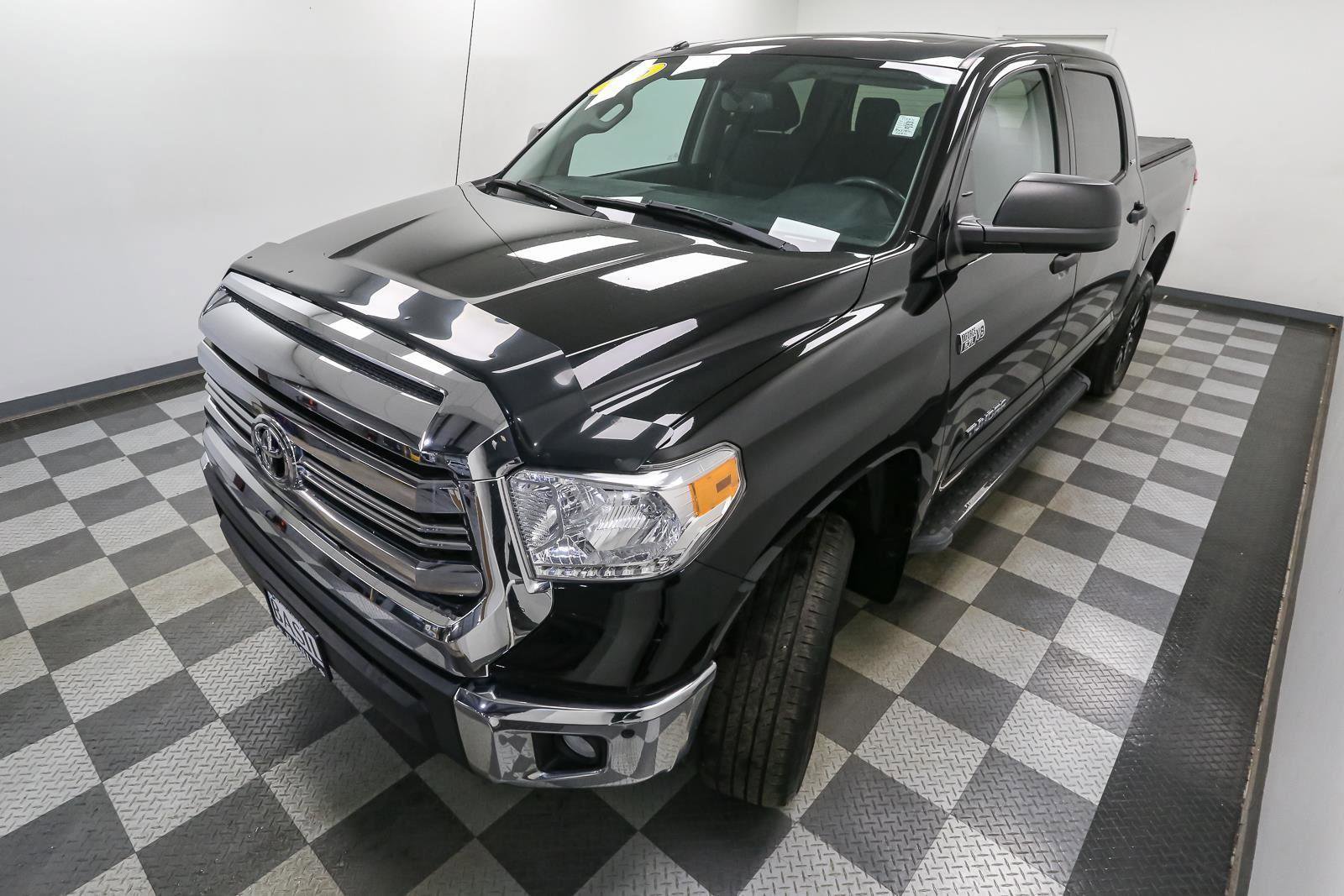 Used 2016 Toyota Tundra SR5 image 6