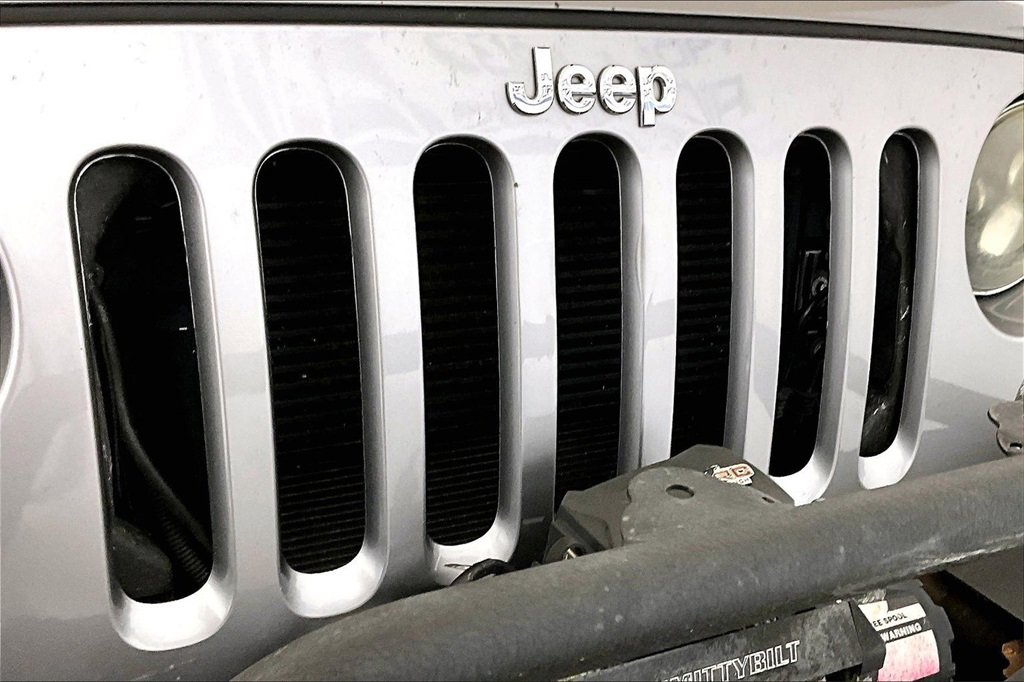 Used 2016 Jeep Wrangler Unlimited Sport image 19