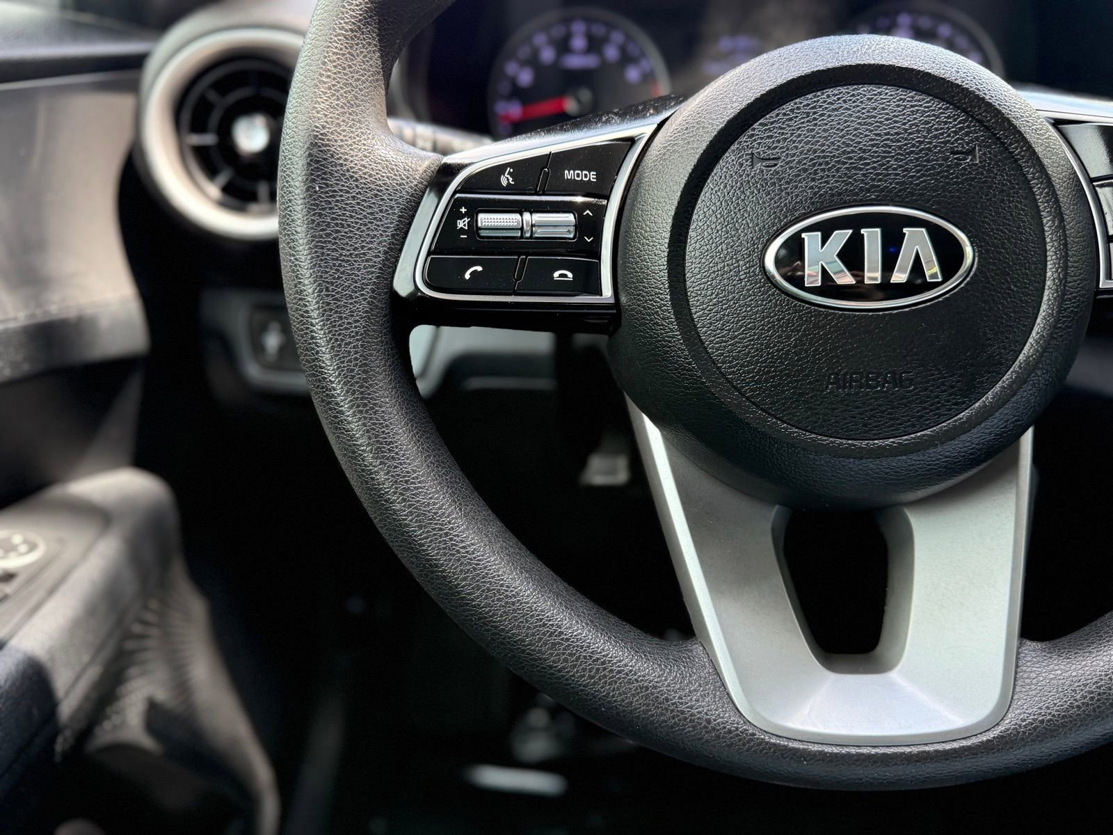Used 2019 Kia Forte LXS FWD image 26