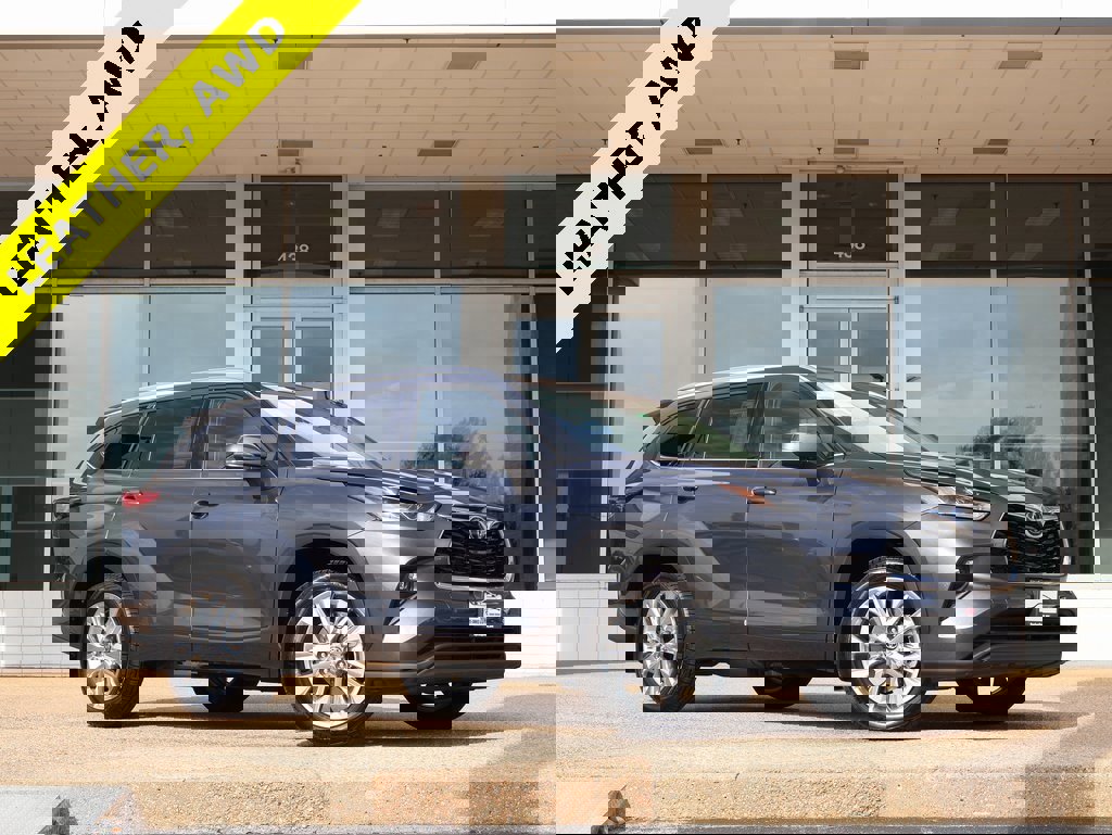 Used 2023 Toyota Highlander L