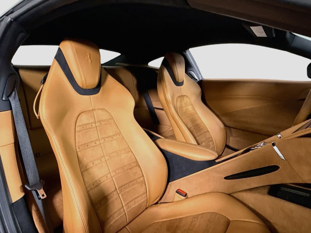 Certified 2024 Ferrari Roma RWD image 4