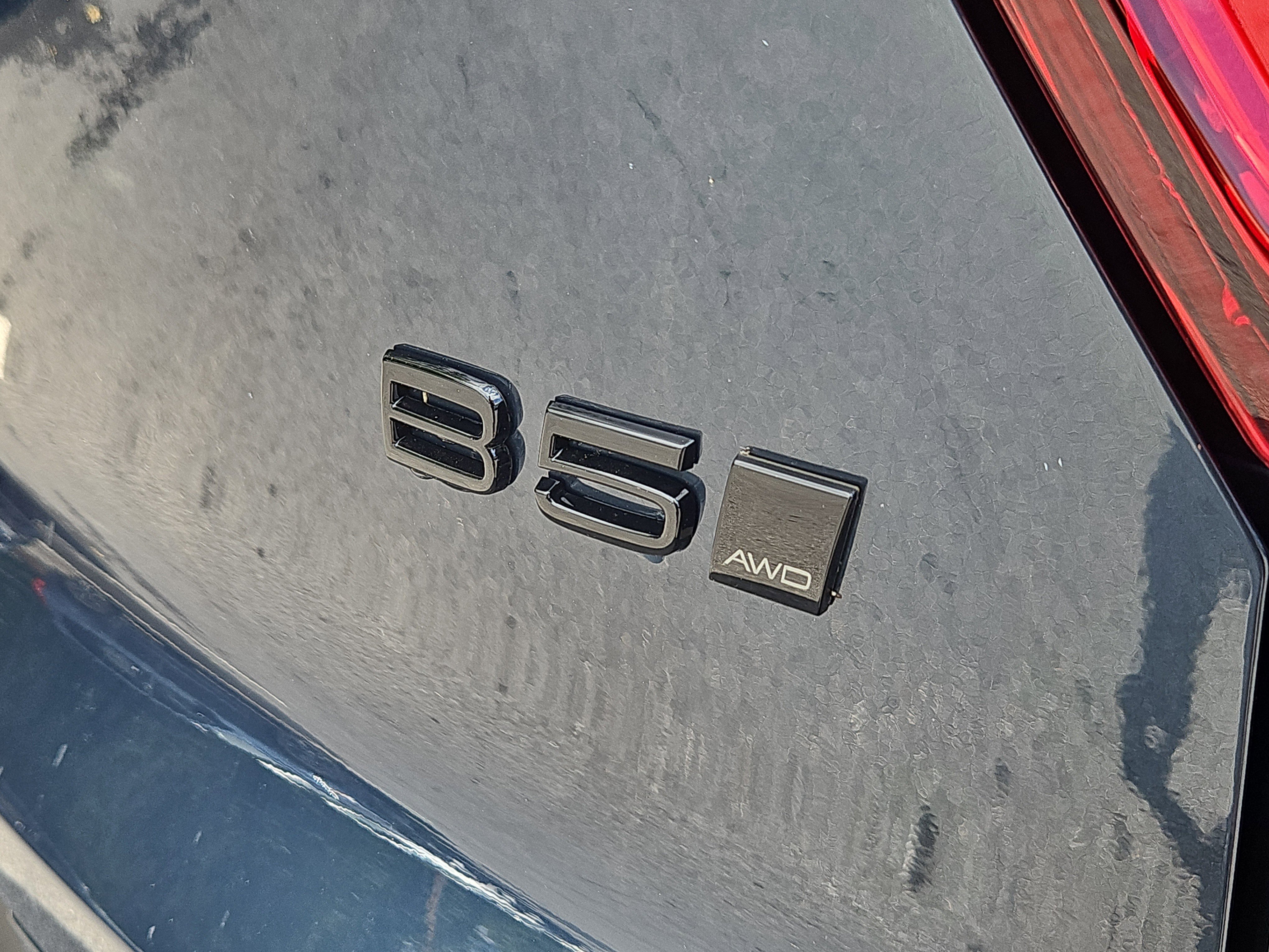 New 2026 Volvo XC40 B5 Ultra w/ Protection Package Premier image 4