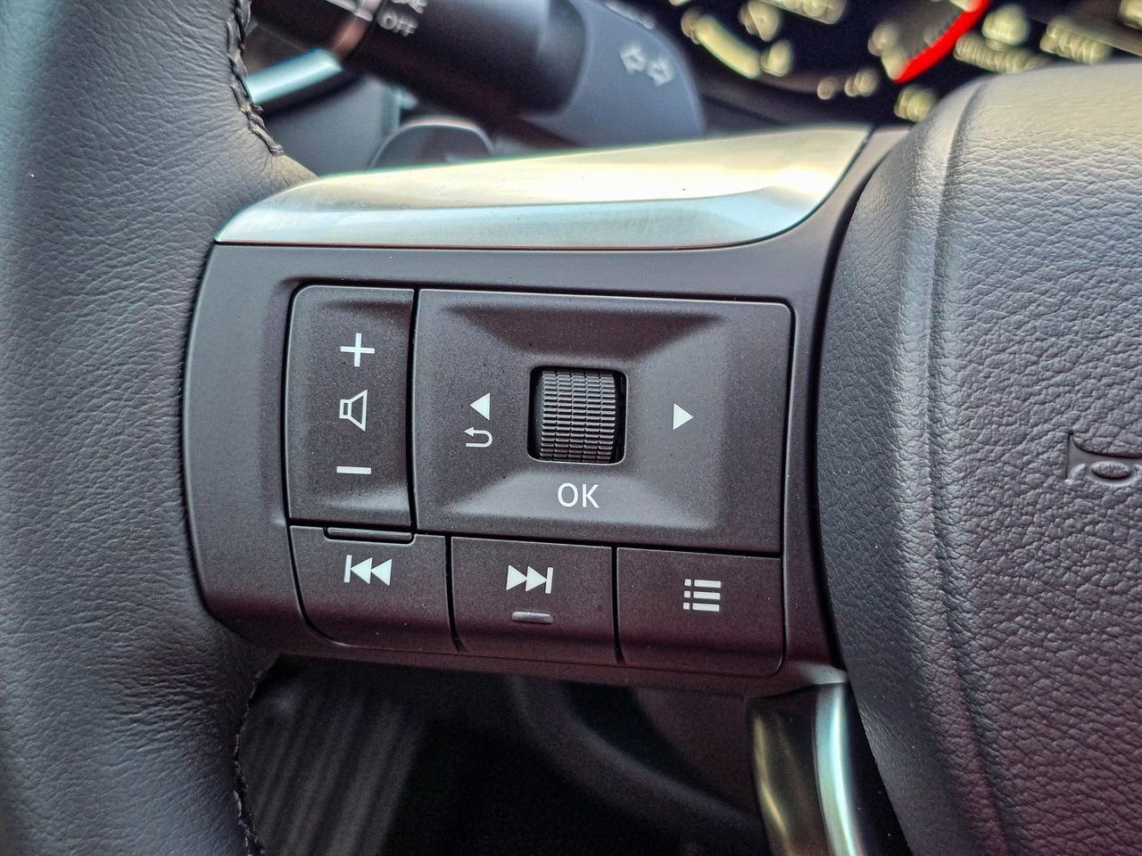 New 2026 INFINITI QX60 Luxe image 20