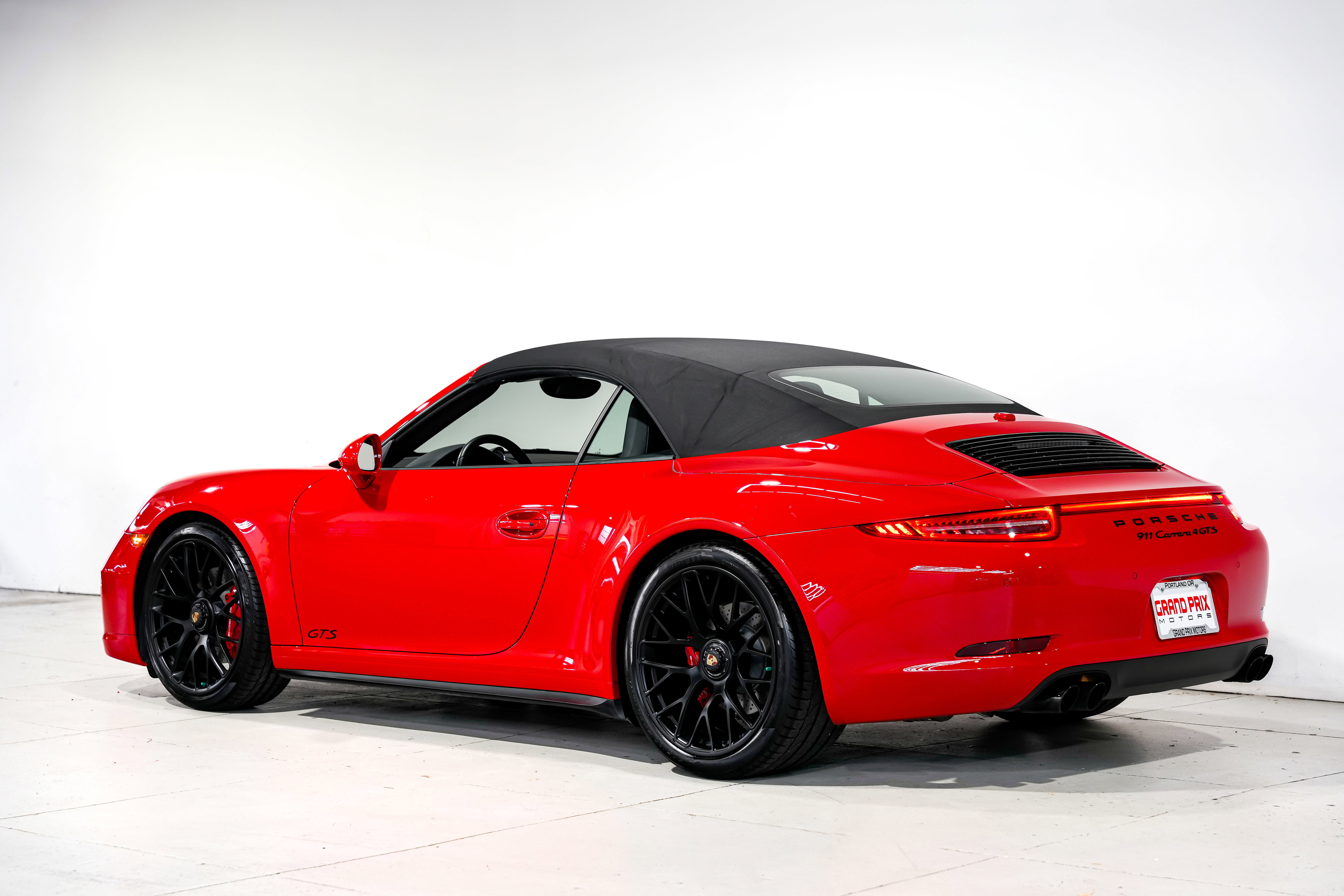 Used 2015 Porsche 911 Carrera 4 GTS w/ Bose Audio Package AWD/4WD image 8