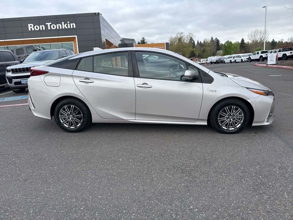 Used 2021 Toyota Prius Prime Limited image 8