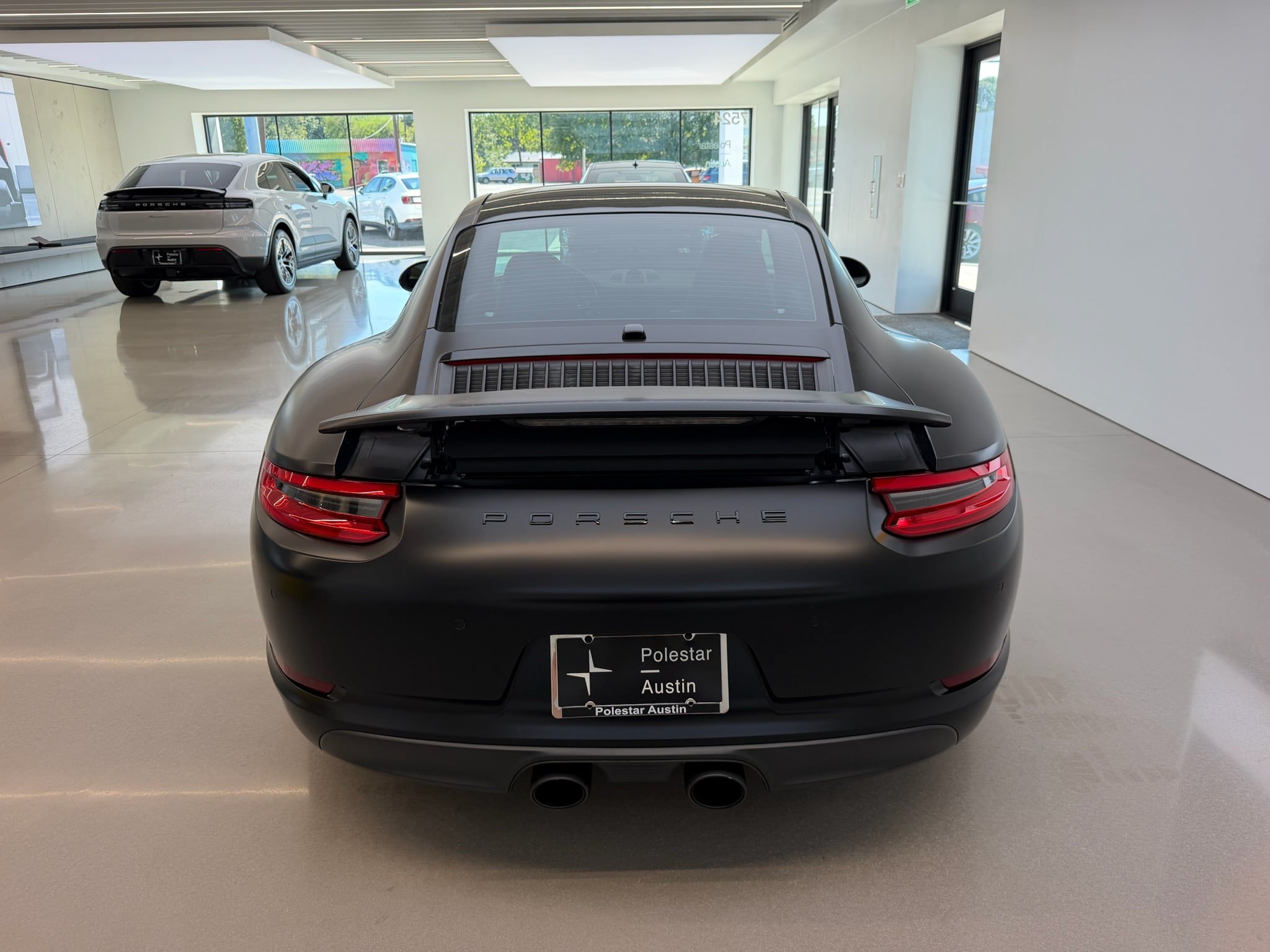 Used 2017 Porsche 911 Carrera S RWD image 5