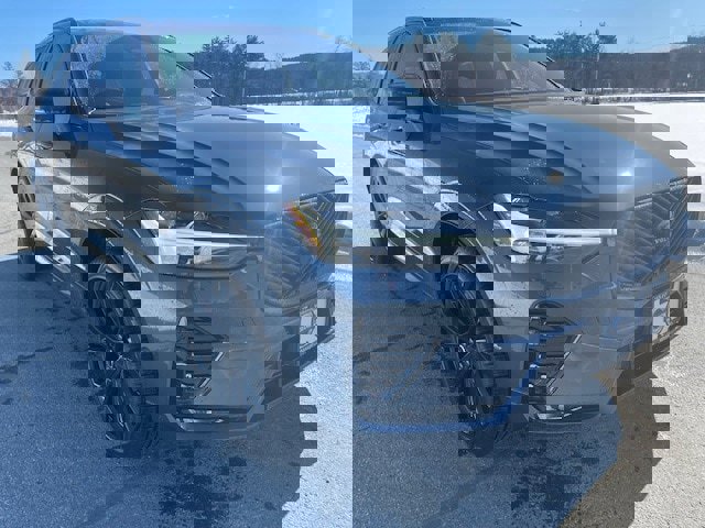 New 2026 Volvo XC60 B5 Ultra w/ Protection Package Premier image 4