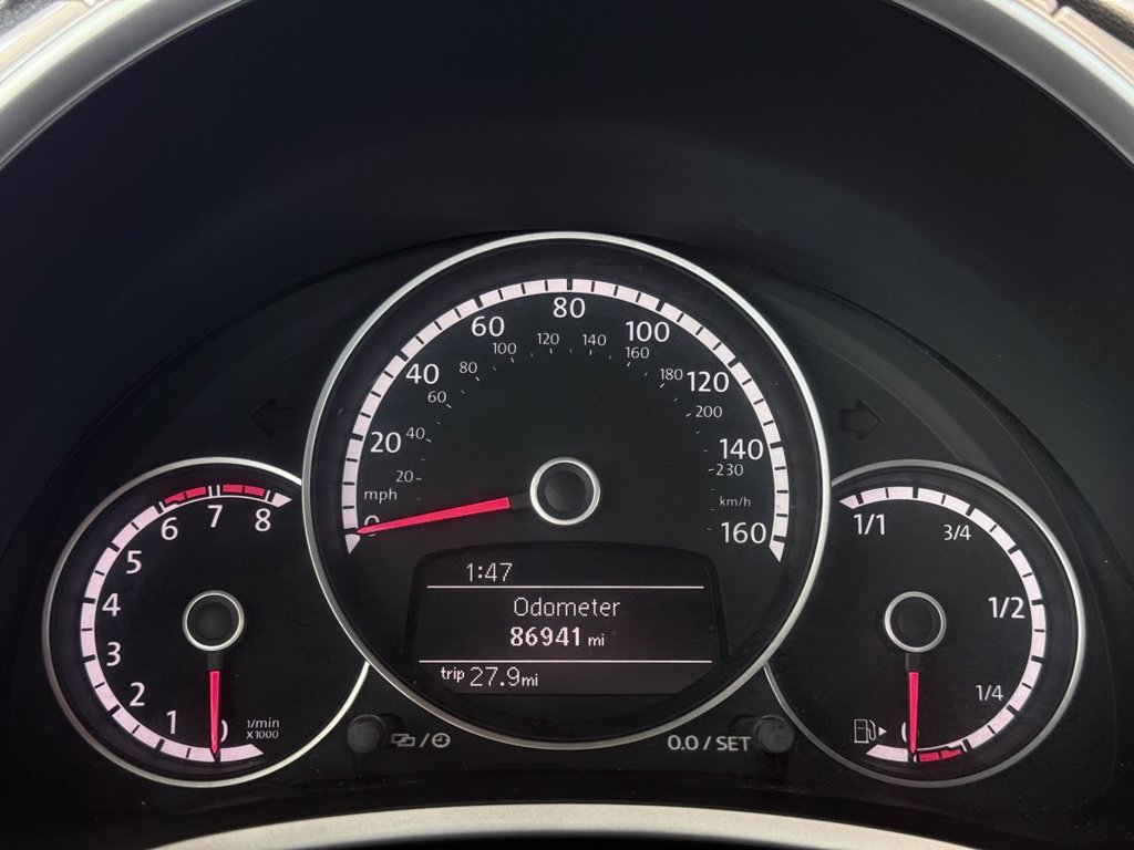 Used 2015 Volkswagen Beetle 1.8T FWD image 45