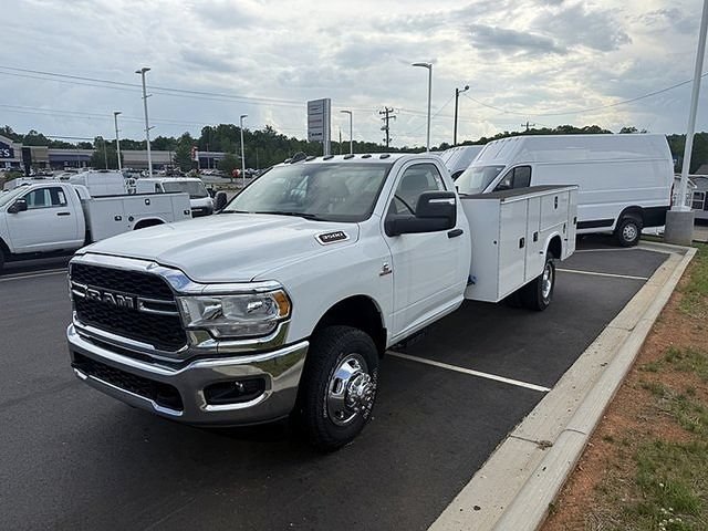 New 2023 RAM 3500 Tradesman AWD/4WD image 6