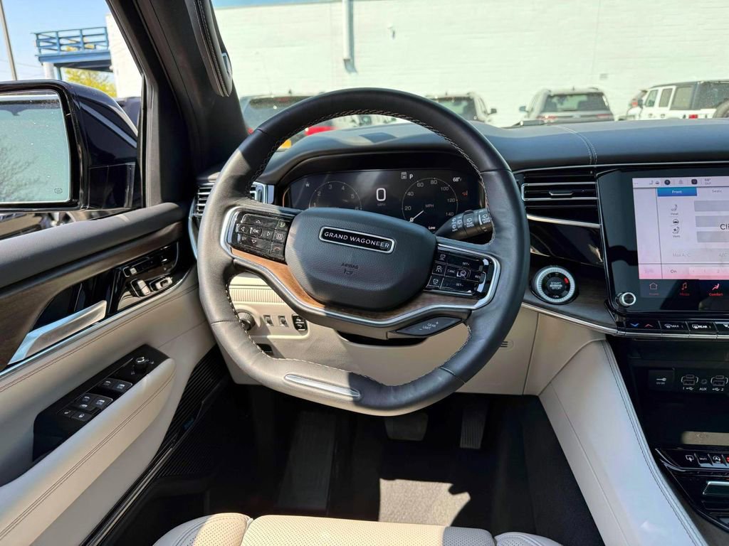 Certified 2025 Jeep Grand Wagoneer 4WD image 17