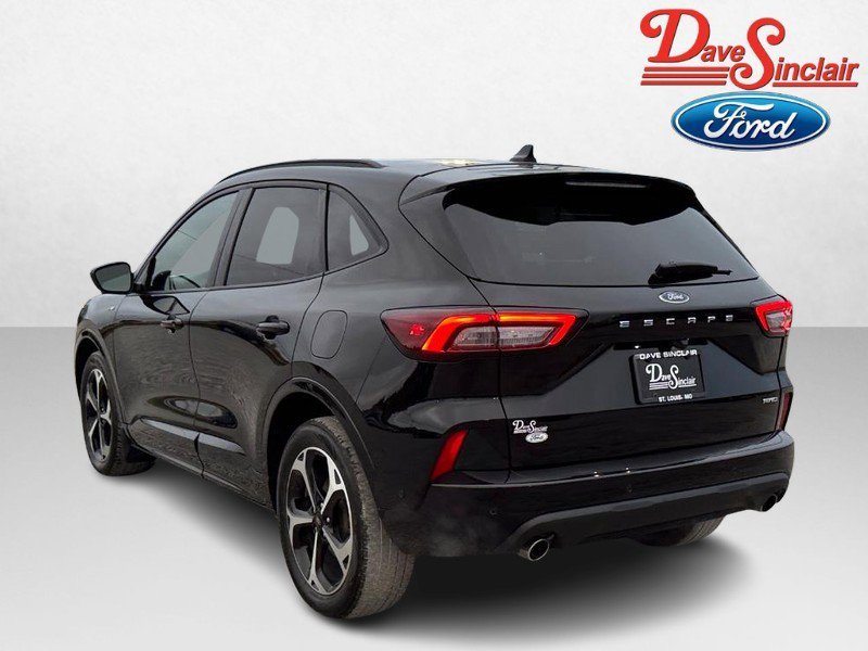 Used 2023 Ford Escape ST-Line Elite w/ Premium Technology Package AWD/4WD image 9