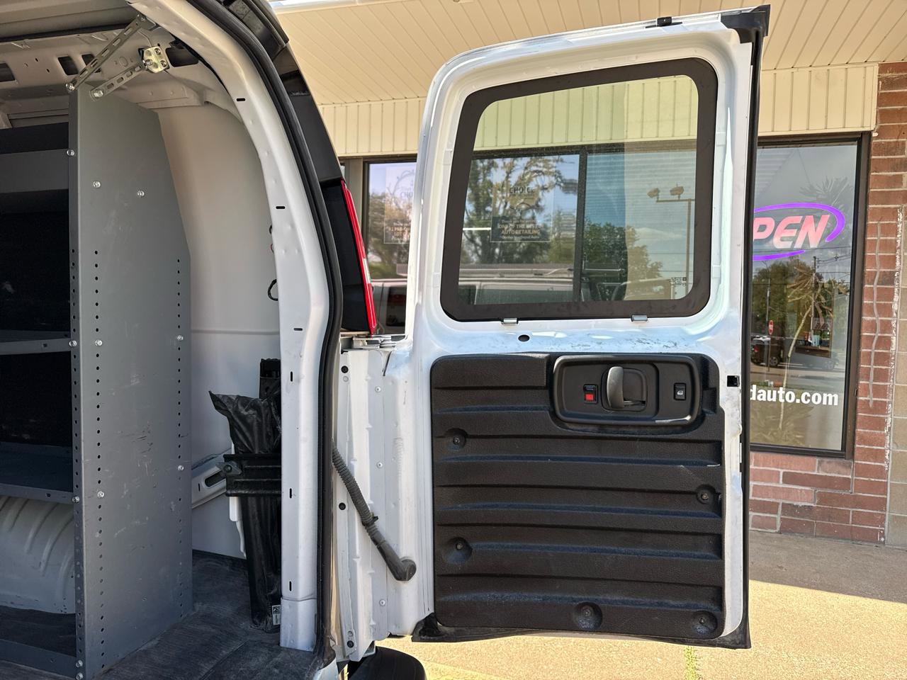 Used 2022 GMC Savana 2500 w/ Driver Convenience Package RWD image 16