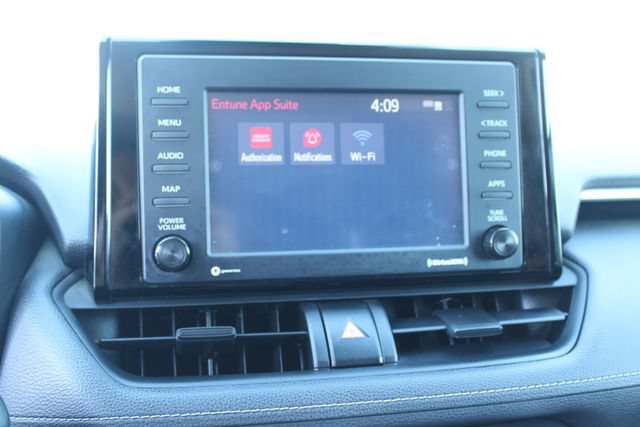 Used 2020 Toyota RAV4 LE w/ Carpet Mat Package AWD/4WD image 25