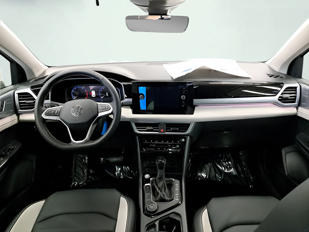 New 2025 Volkswagen Taos SEL AWD/4WD image 19