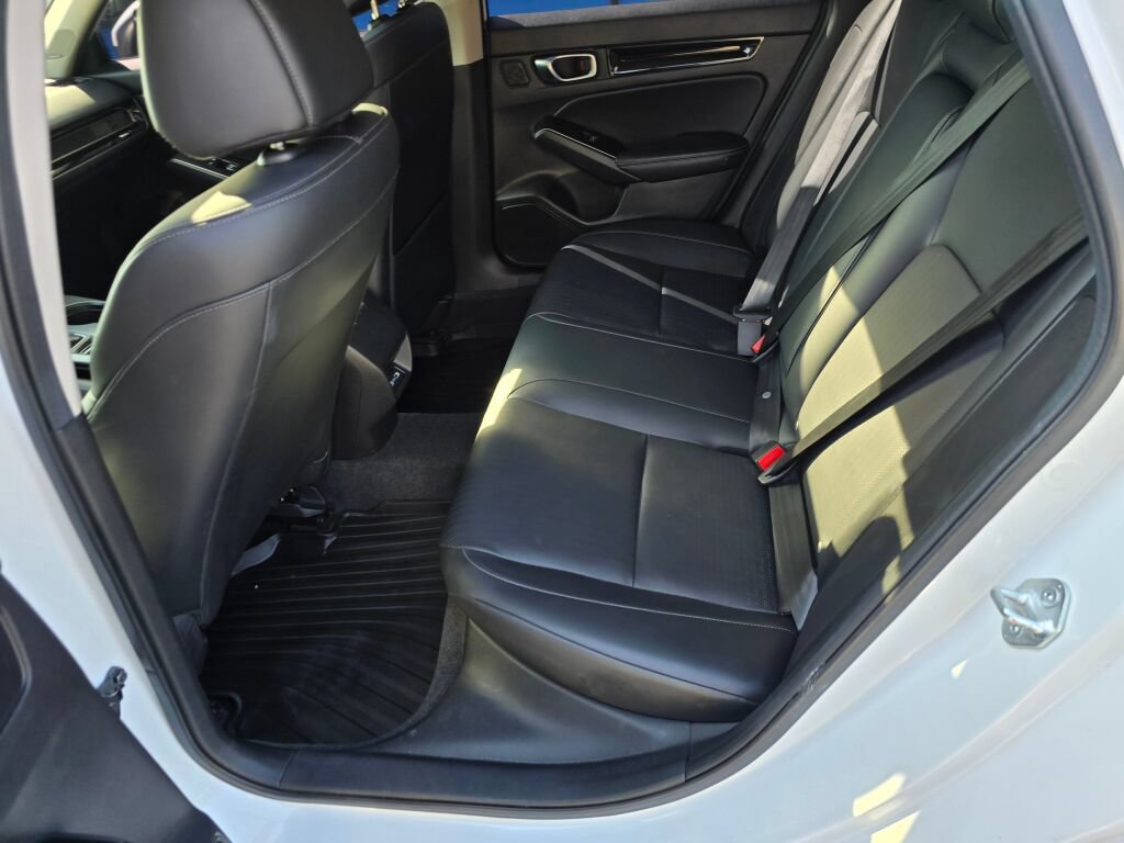 Used 2022 Honda Civic Touring image 12