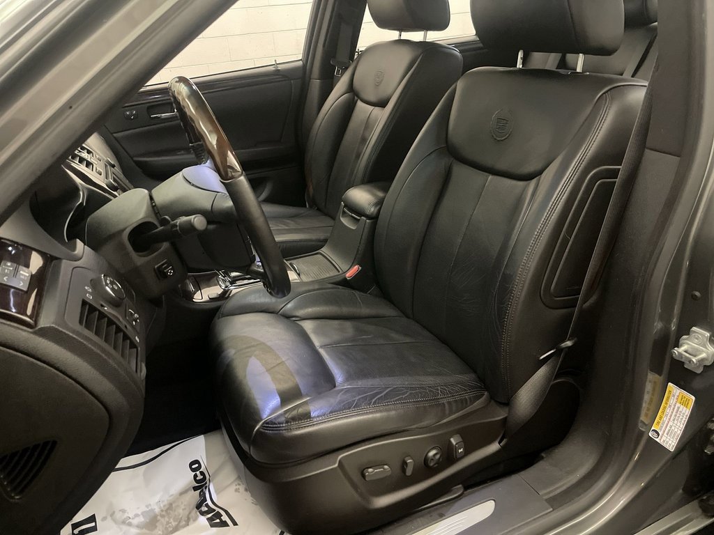 Used 2007 Cadillac DTS Performance image 12