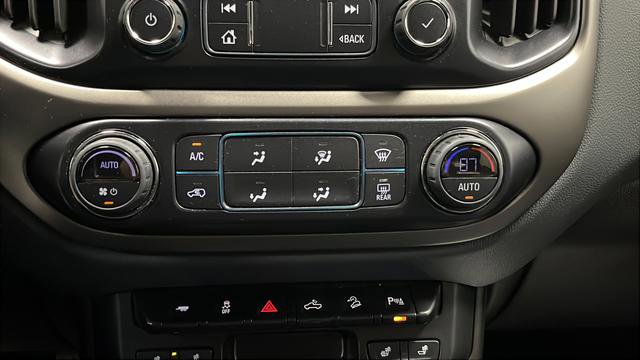 Used 2021 Chevrolet Colorado Z71 AWD/4WD image 17