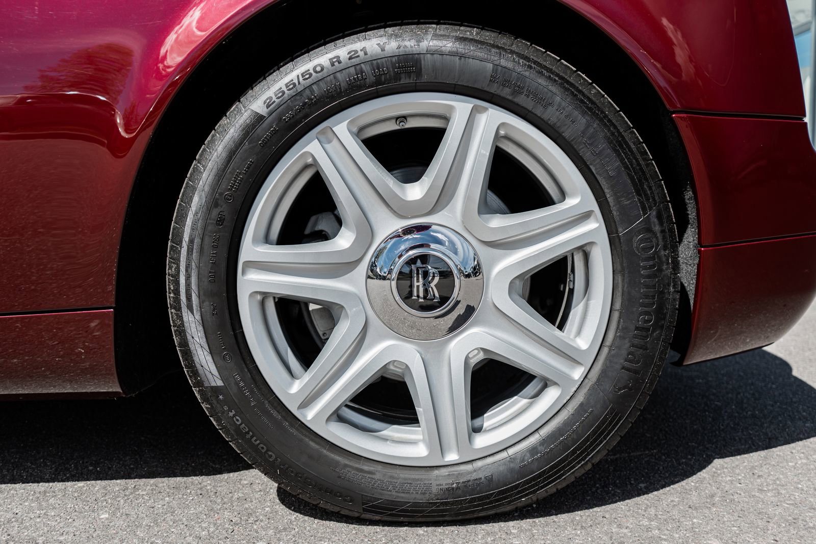 Used 2010 Rolls-Royce Phantom Drophead Coupe image 16