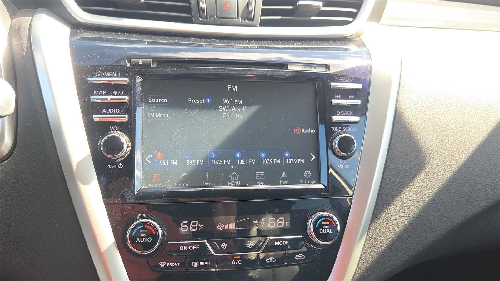 Used 2018 Nissan Murano SL w/ Midnight Edition Package image 10