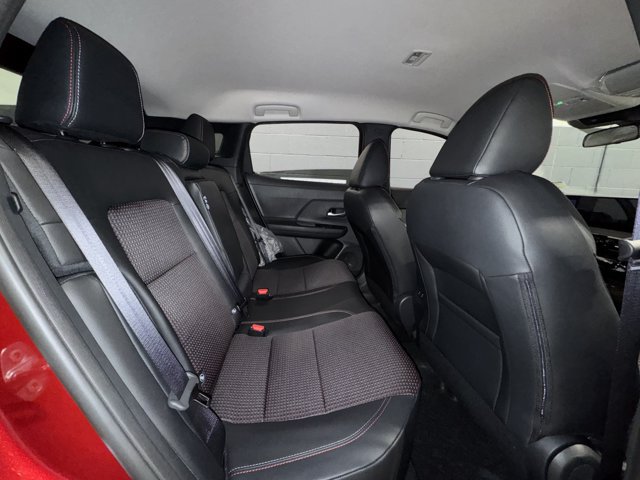 New 2026 Nissan Kicks SR w/ Cold Weather Package AWD/4WD image 14