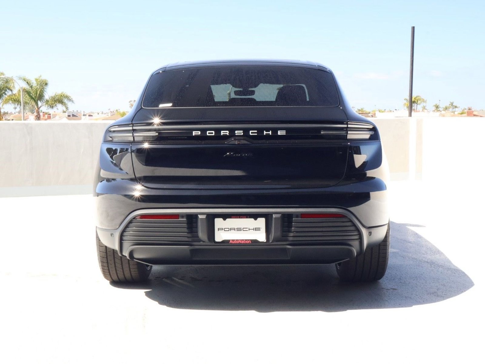 New 2026 Porsche Macan Electric RWD image 10