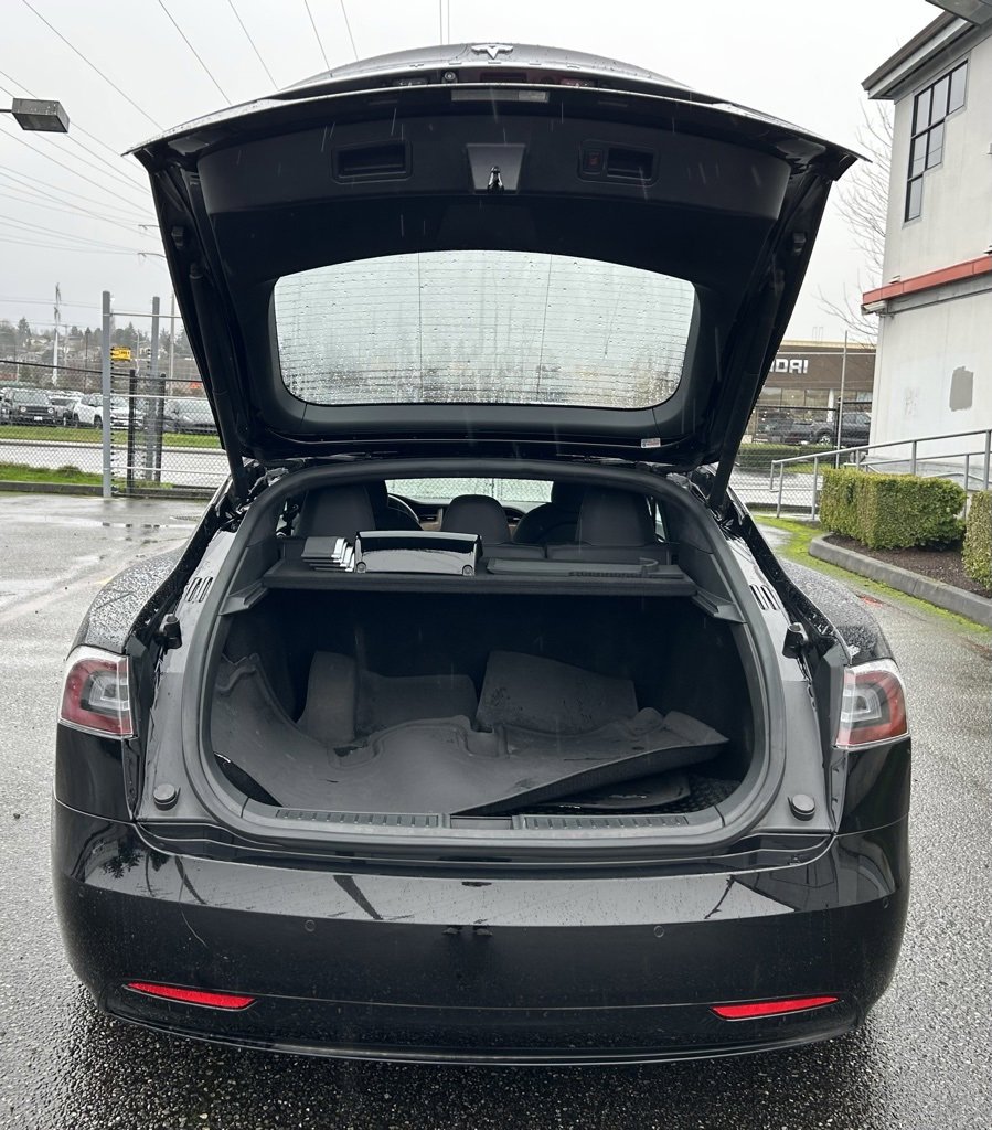 Used 2020 Tesla Model S Long Range Plus image 17