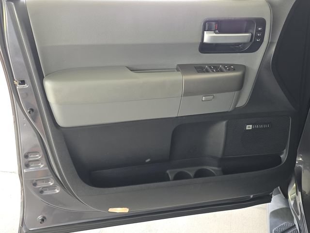 Used 2016 Toyota Sequoia Limited w/ Safety & Convenience Package RWD image 38
