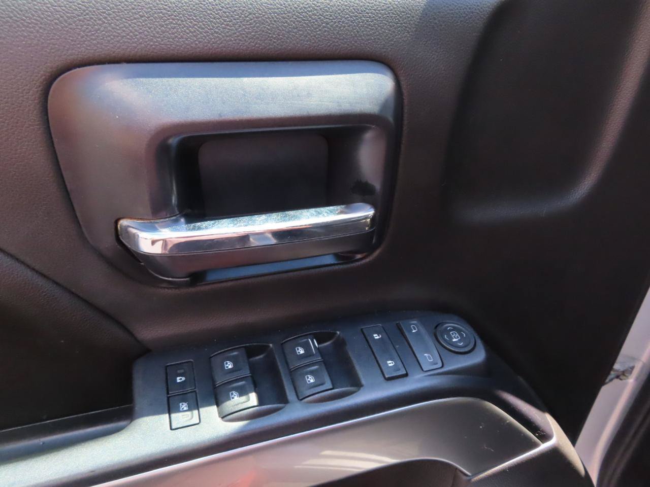 Used 2015 Chevrolet Silverado 2500 LT AWD/4WD image 28