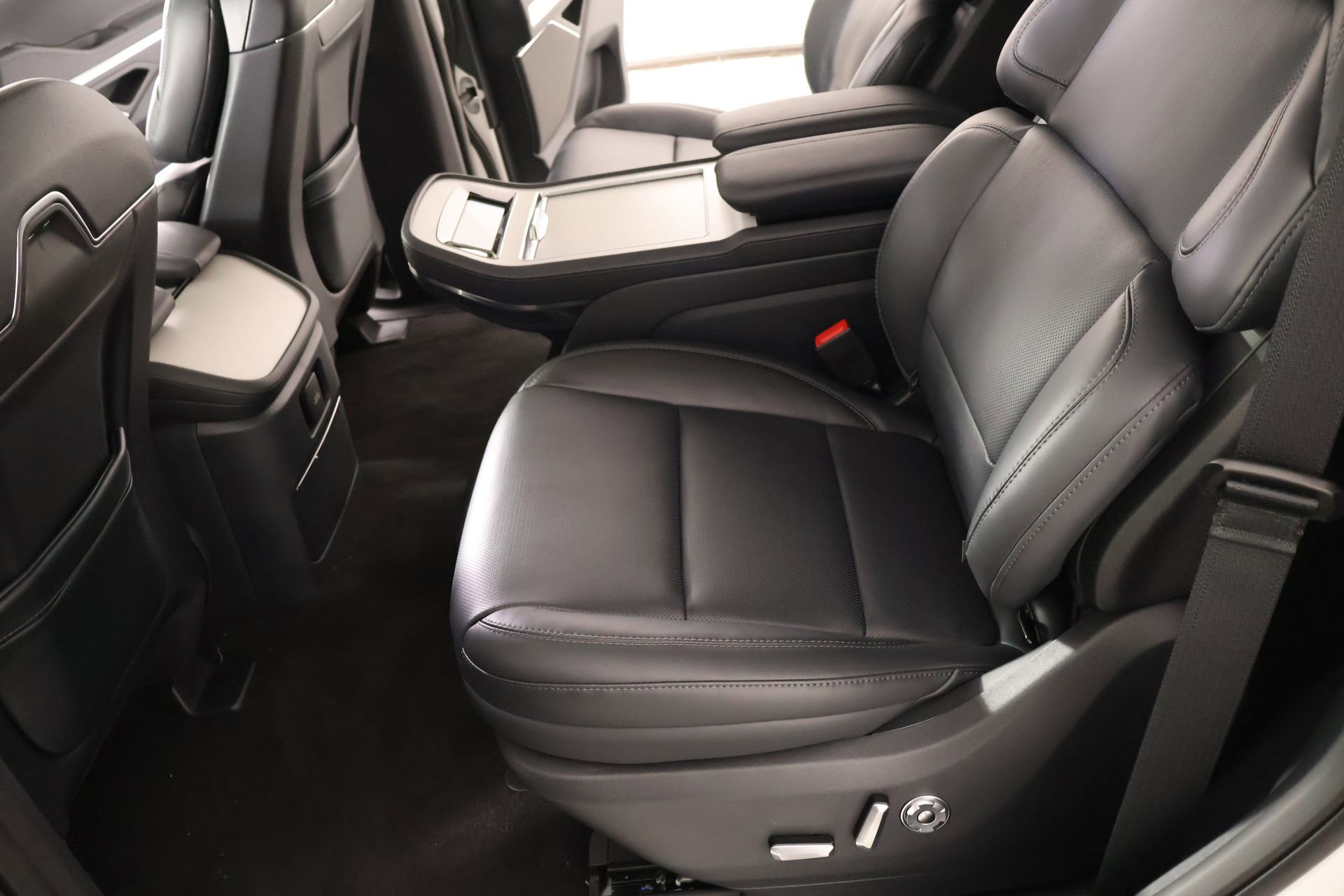 New 2026 Lincoln Navigator Reserve AWD/4WD image 12