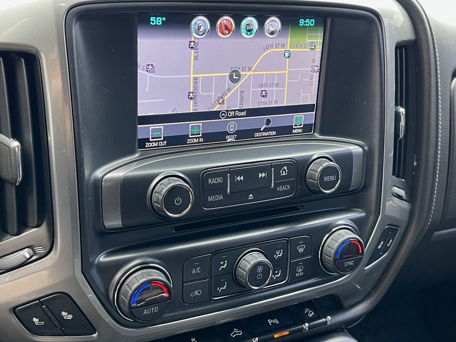 Used 2018 Chevrolet Silverado 1500 LTZ Z71 w/ LTZ Plus Package AWD/4WD image 28