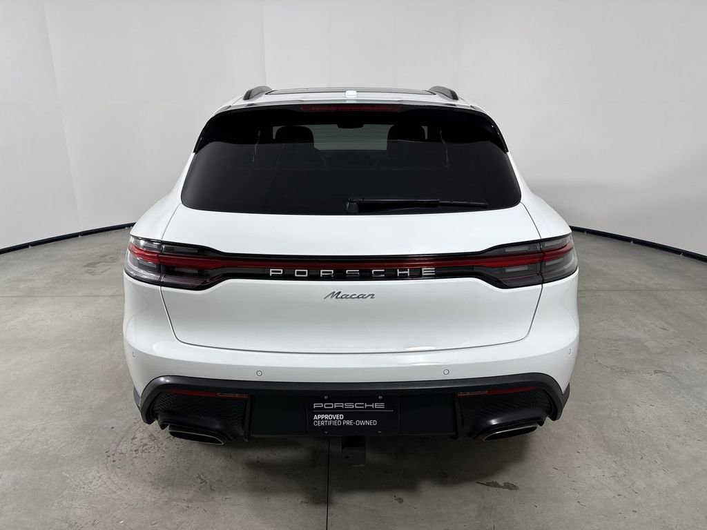 Certified 2025 Porsche Macan image 6