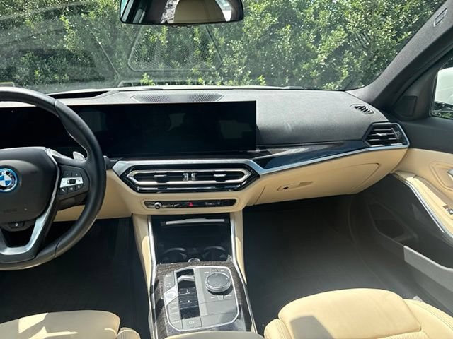 Used 2023 BMW 330e xDrive w/ Premium Package AWD/4WD image 16