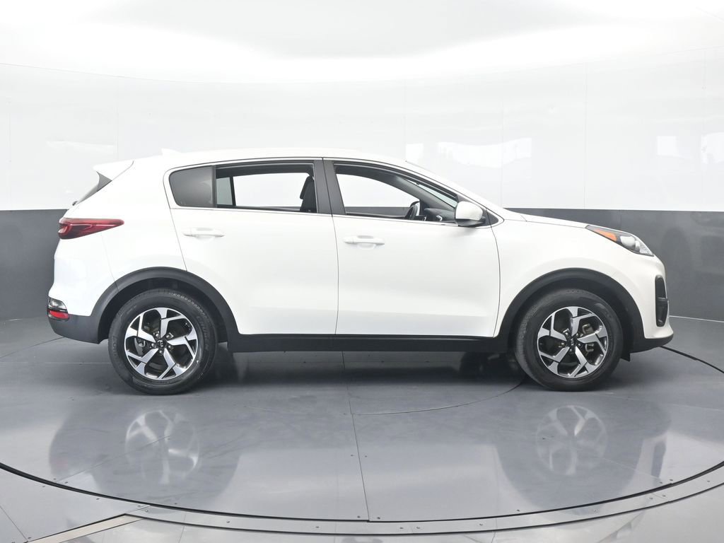Used 2022 Kia Sportage LX image 7