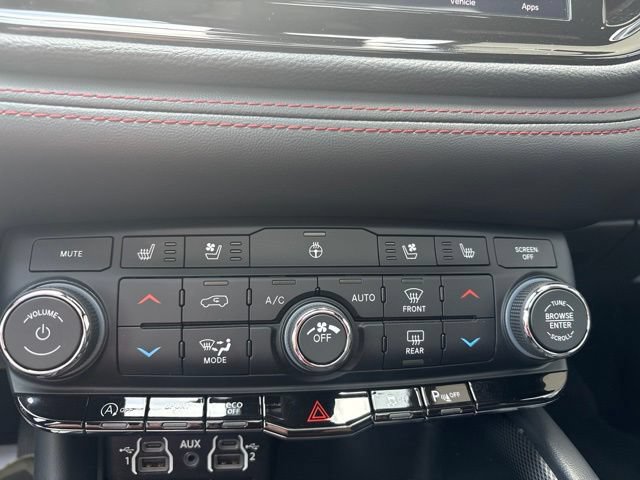 Used 2024 Dodge Durango GT AWD/4WD image 11