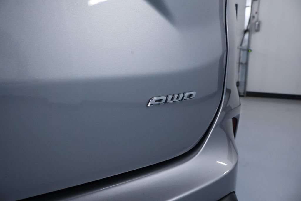 Used 2022 Ford Edge SEL w/ Convenience Package AWD/4WD image 10