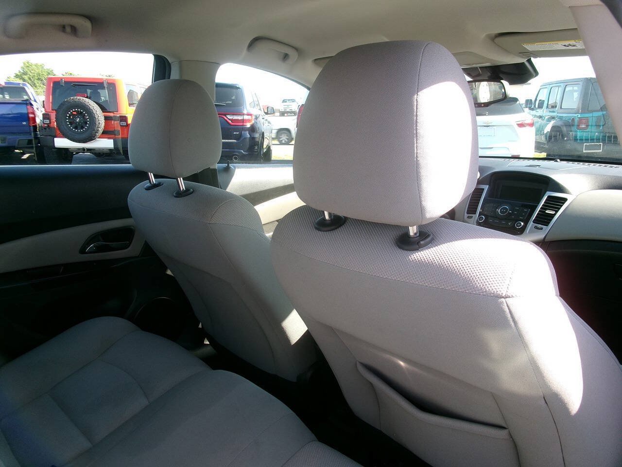 Used 2014 Chevrolet Cruze LT FWD image 17