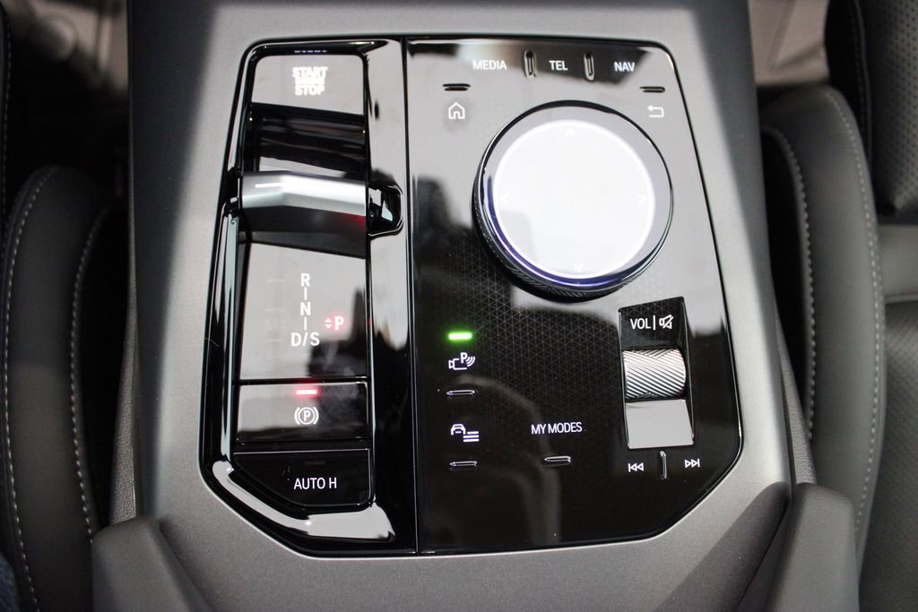 New 2026 BMW X3 xDrive30 w/ Premium Package image 14